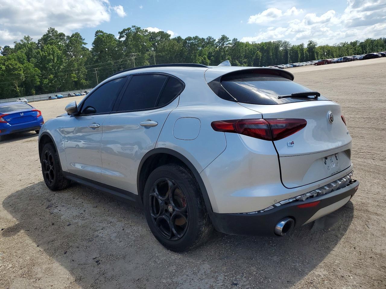 2018 ALFA ROMEO STELVIO SPORT — Фото 2 из 12