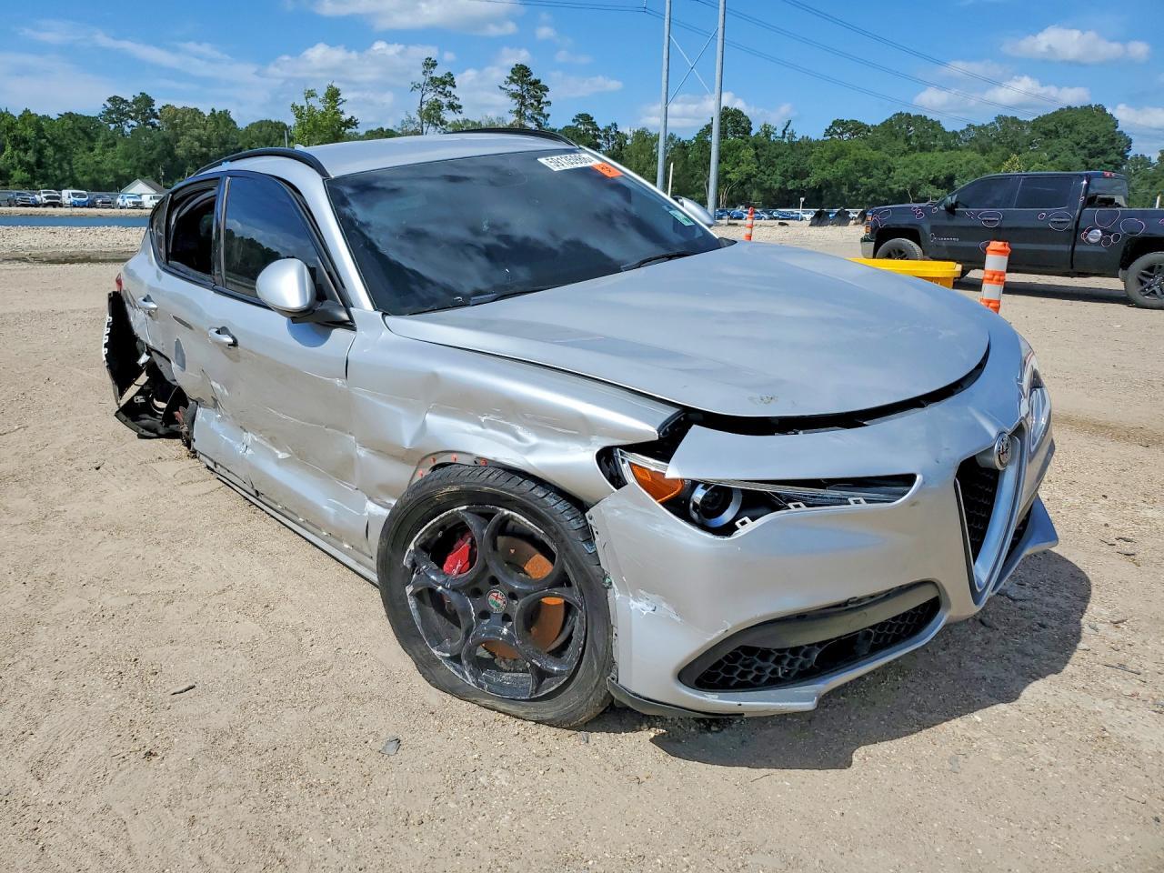 2018 ALFA ROMEO STELVIO SPORT — Фото 4 из 12