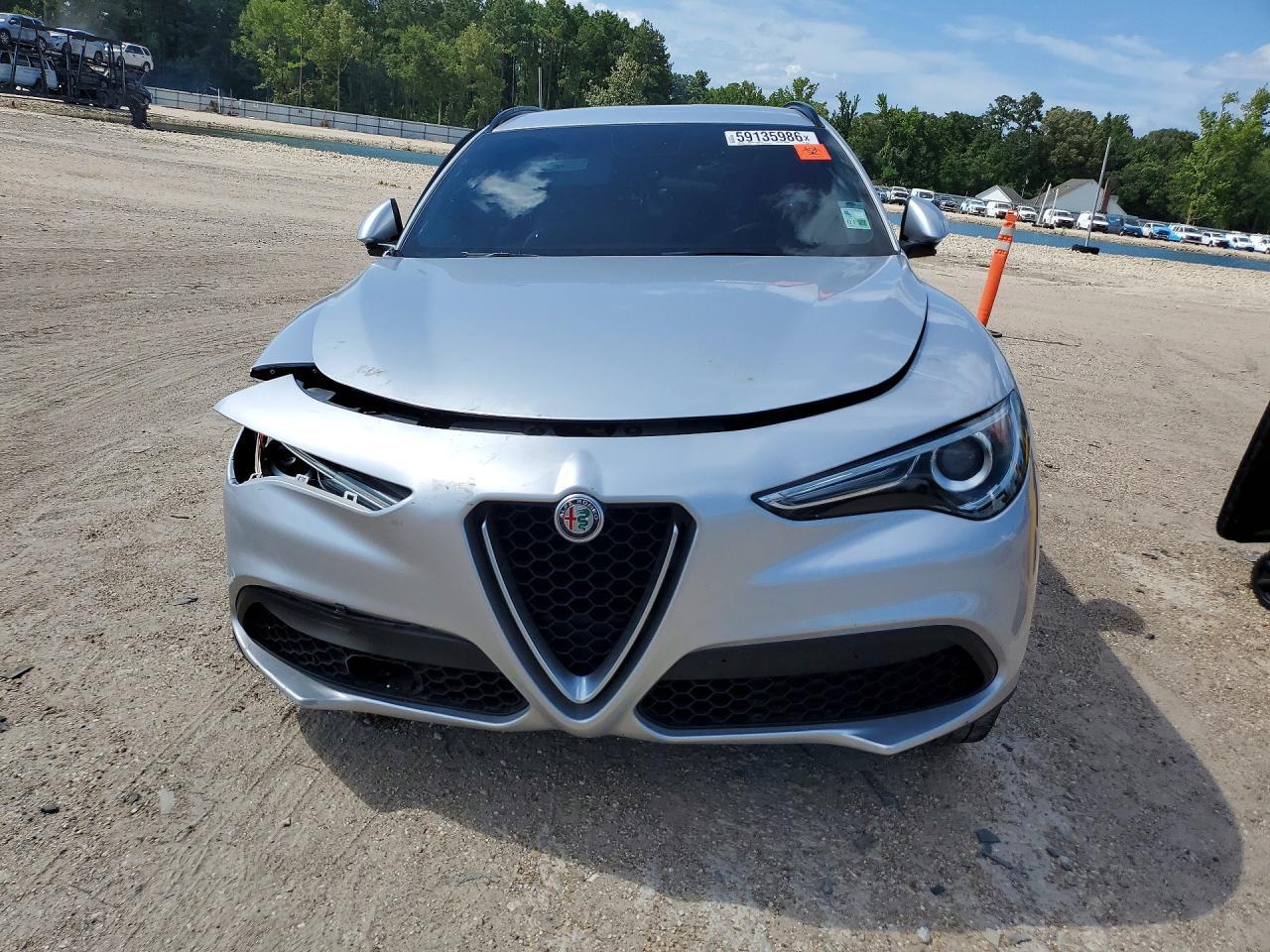 2018 ALFA ROMEO STELVIO SPORT — Фото 5 из 12