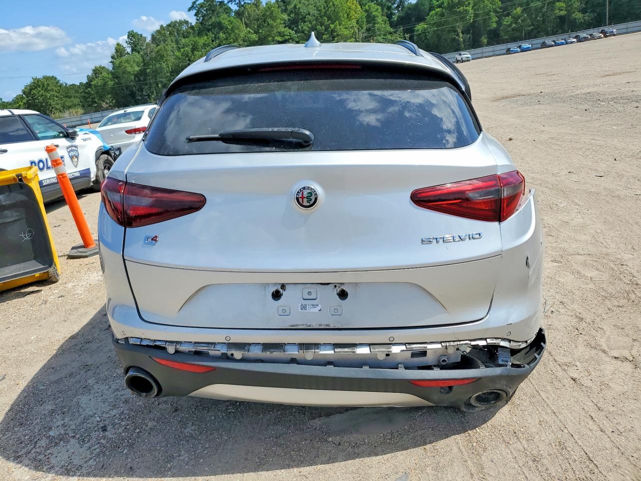 2018 ALFA ROMEO STELVIO SPORT — Фото 6 из 12