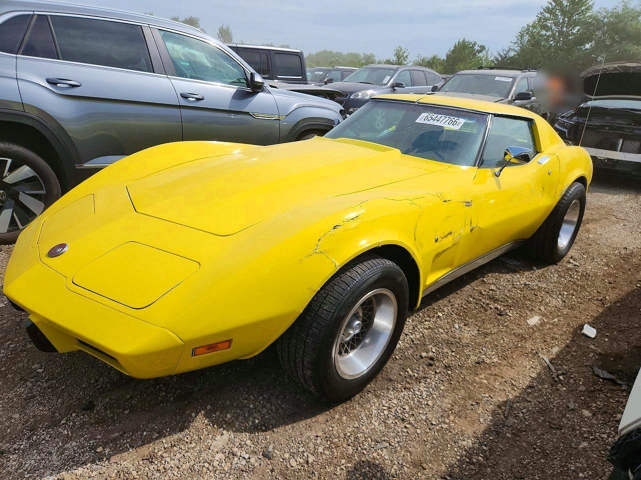 1975 CHEVROLET CORVETTE 1Z37J5S427768
