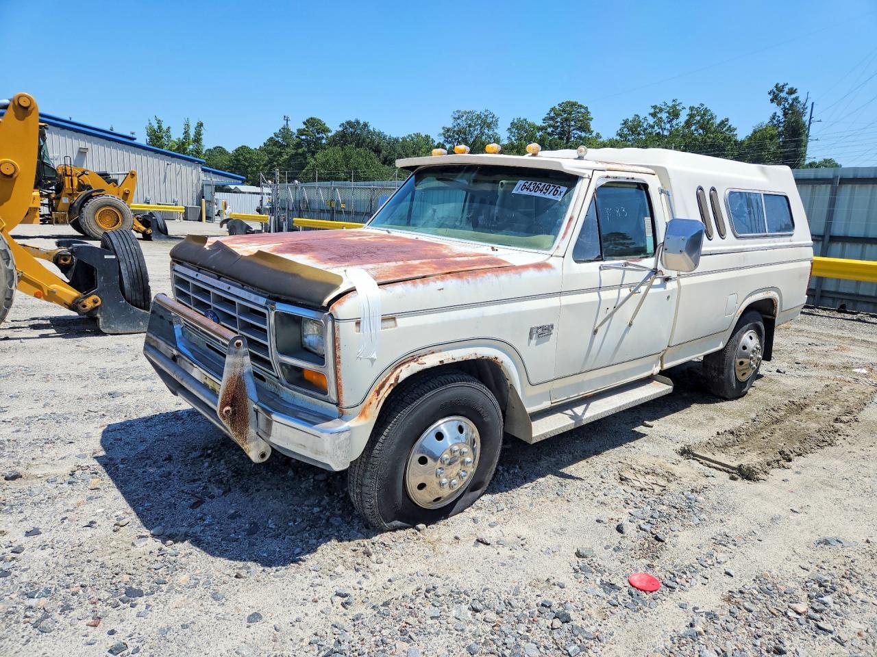 1983 FORD F250 1FTHF2517DNA20205