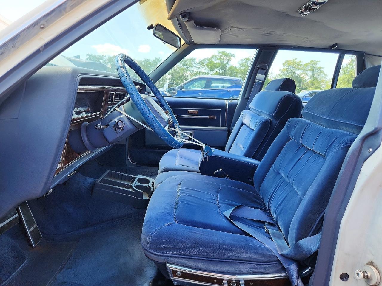 1984 OLDSMOBILE DELTA 88 ROYALE BROUGHAM LS — Фото 7 из 12