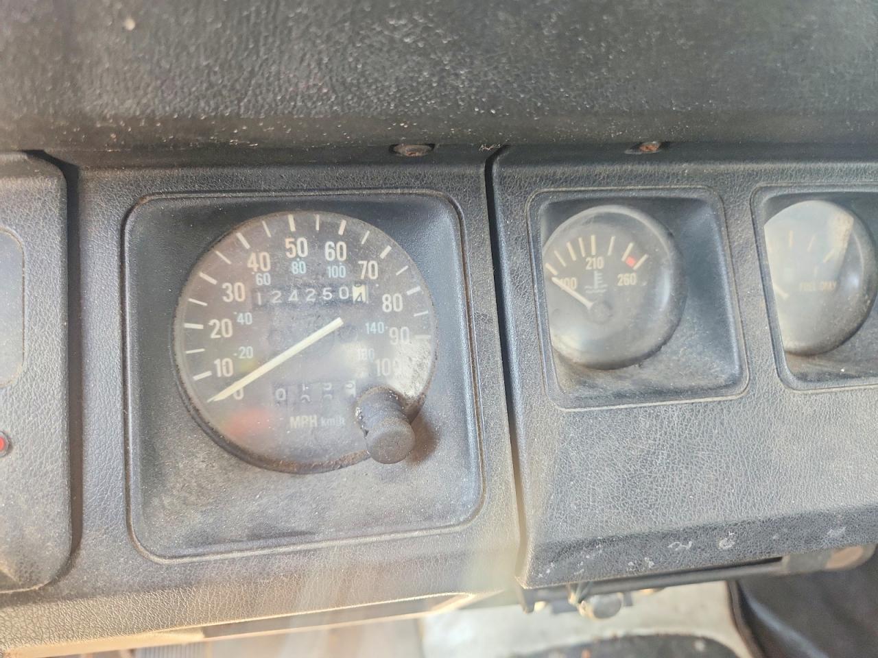 1987 JEEP WRANGLER — Фото 9 из 12