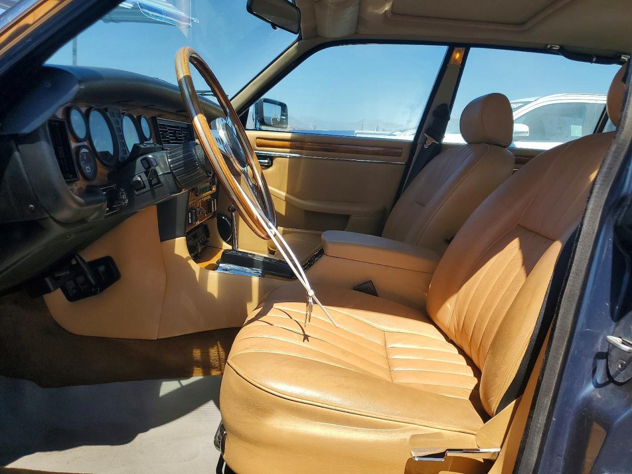 1987 JAGUAR XJ6 — Фото 7 из 12