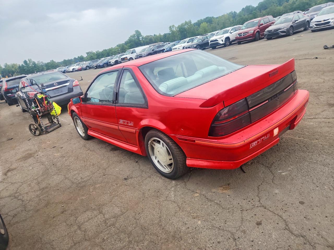 1989 CHEVROLET BERETTA GT — Фото 2 из 12