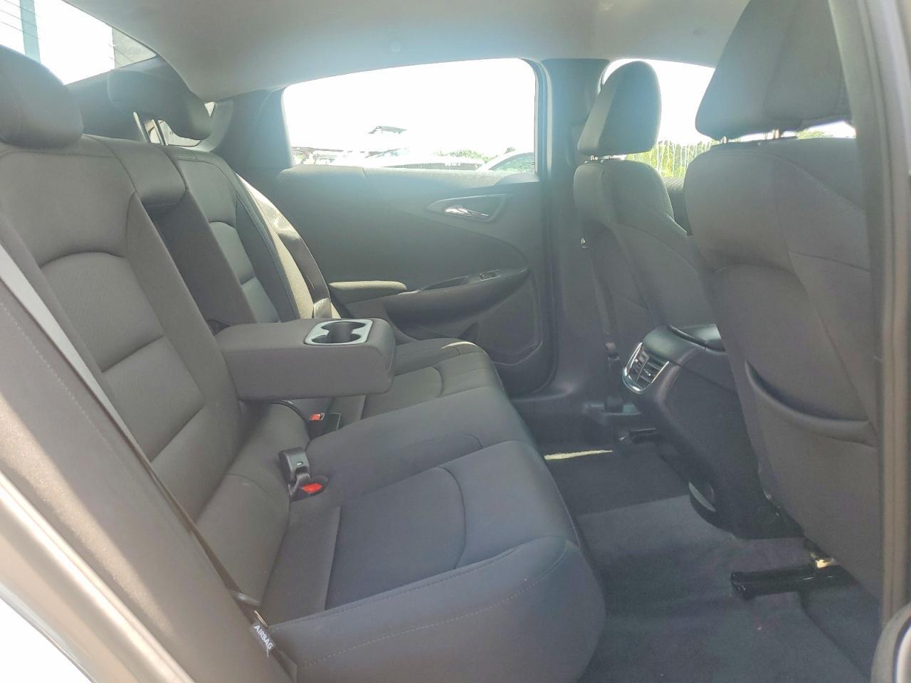 2024 CHEVROLET MALIBU LT — Фото 10 из 12