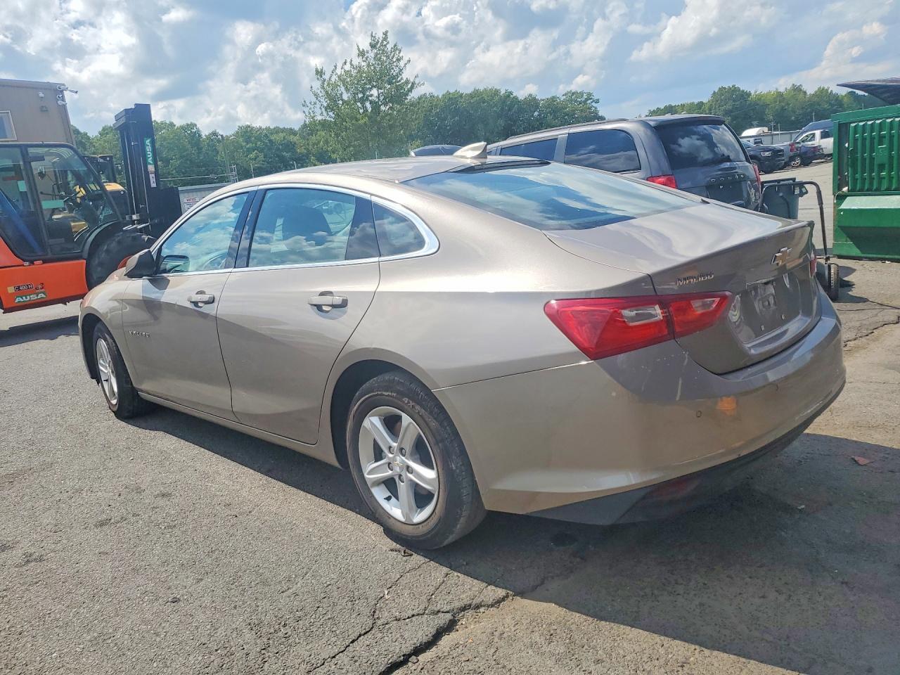 2024 CHEVROLET MALIBU LT — Фото 2 из 12