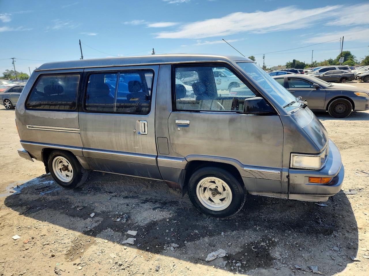 1989 TOYOTA VAN LE — Фото 4 из 13