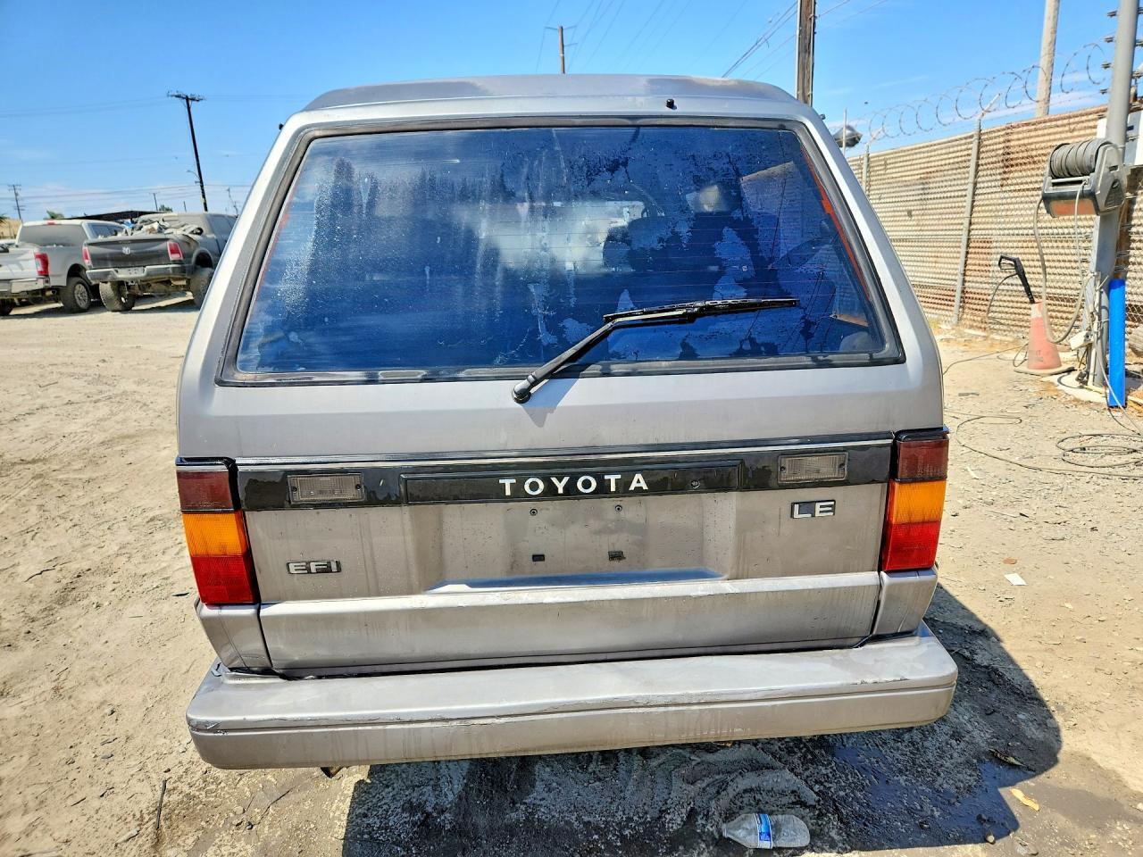 1989 TOYOTA VAN LE — Фото 6 из 13