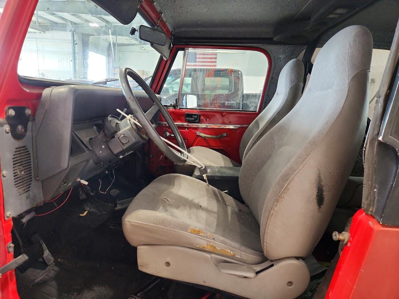 1990 JEEP WRANGLER / YJ LAREDO — Фото 7 из 12