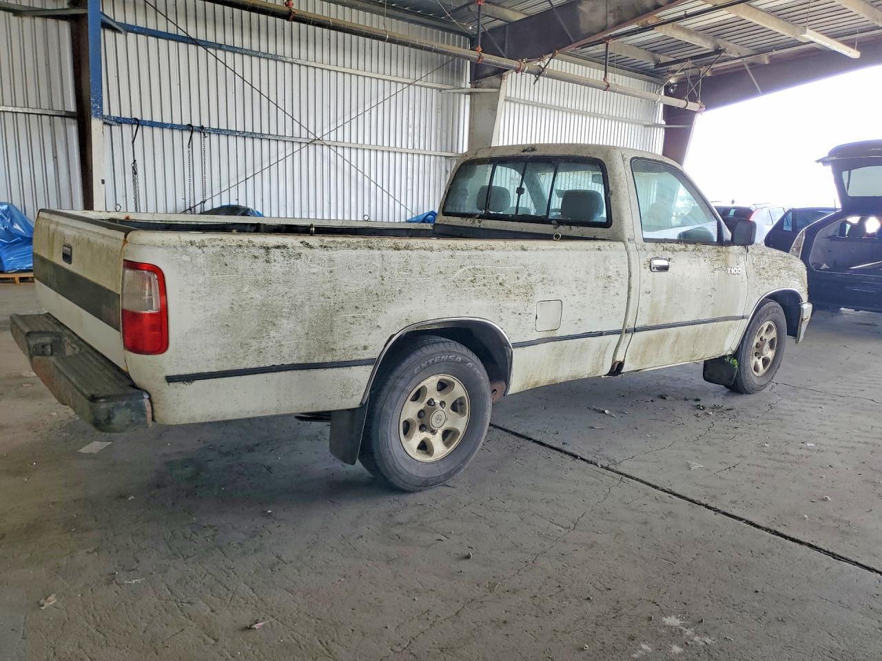 1993 TOYOTA T100 SR5 — Фото 3 из 12