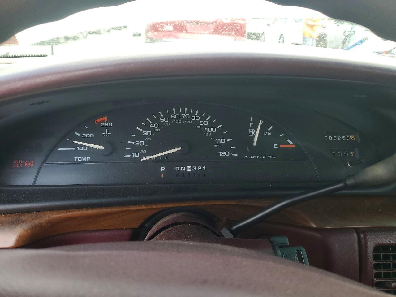 1995 OLDSMOBILE 88 ROYALE — Фото 9 из 12