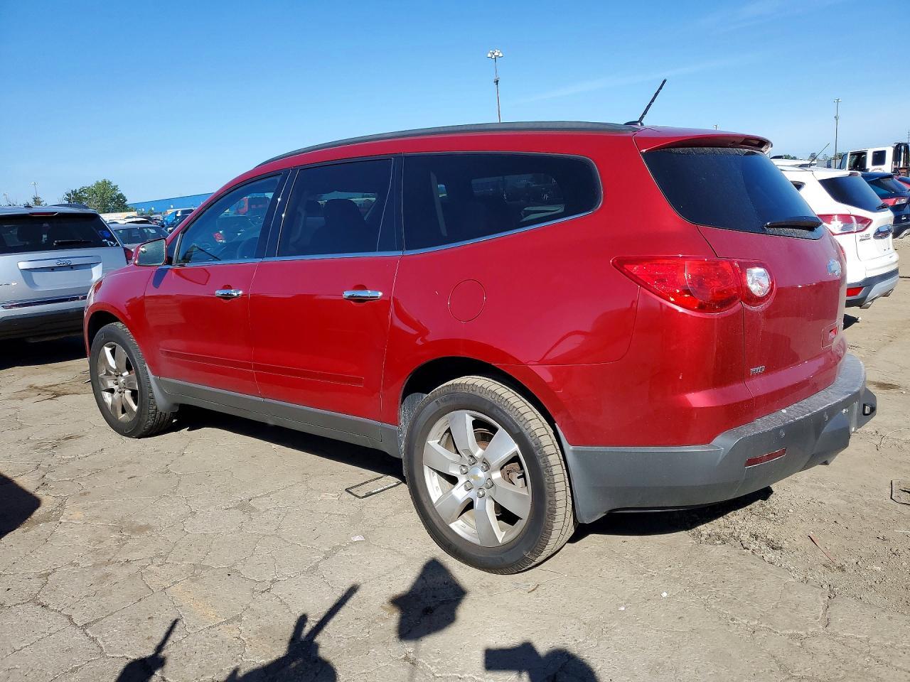 2012 CHEVROLET TRAVERSE LT — Фото 2 из 13