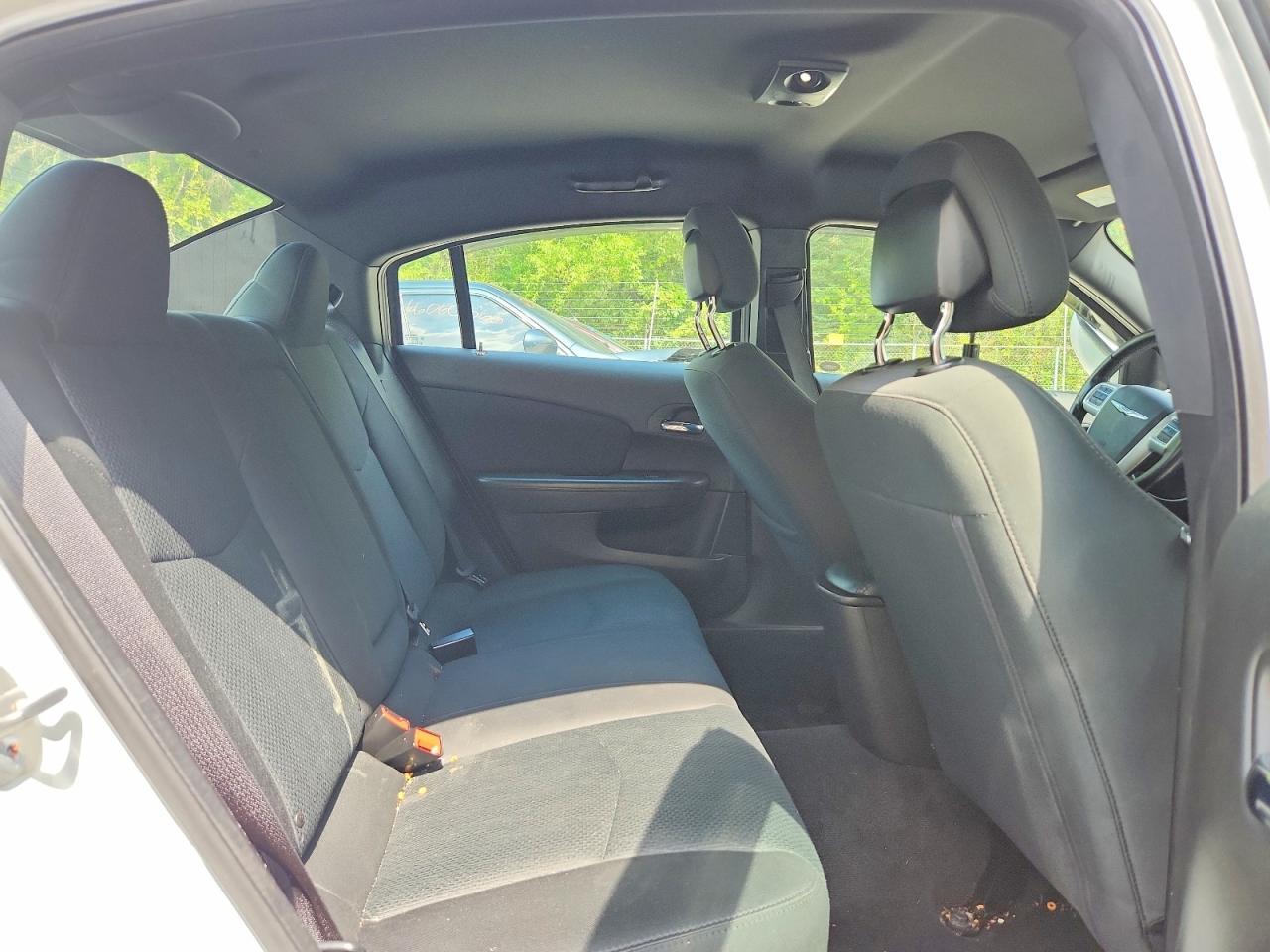 2012 CHRYSLER 200 TOURING — Фото 10 из 12