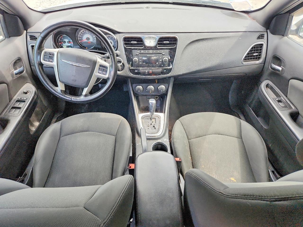 2012 CHRYSLER 200 TOURING — Фото 8 из 12