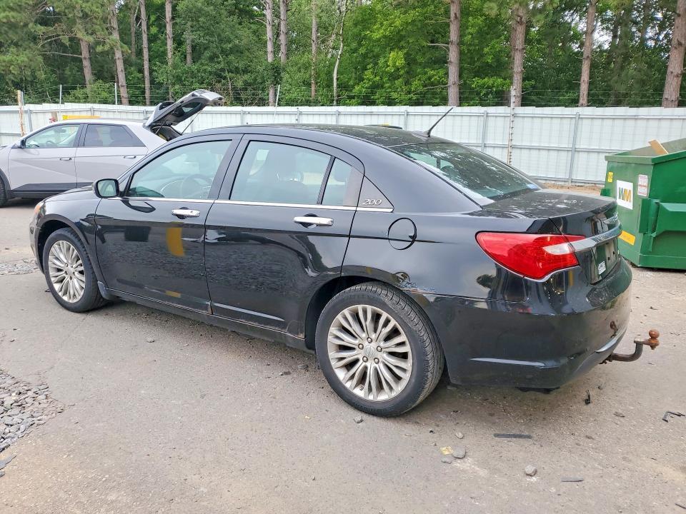 2012 CHRYSLER 200 LIMITED — Фото 2 из 12