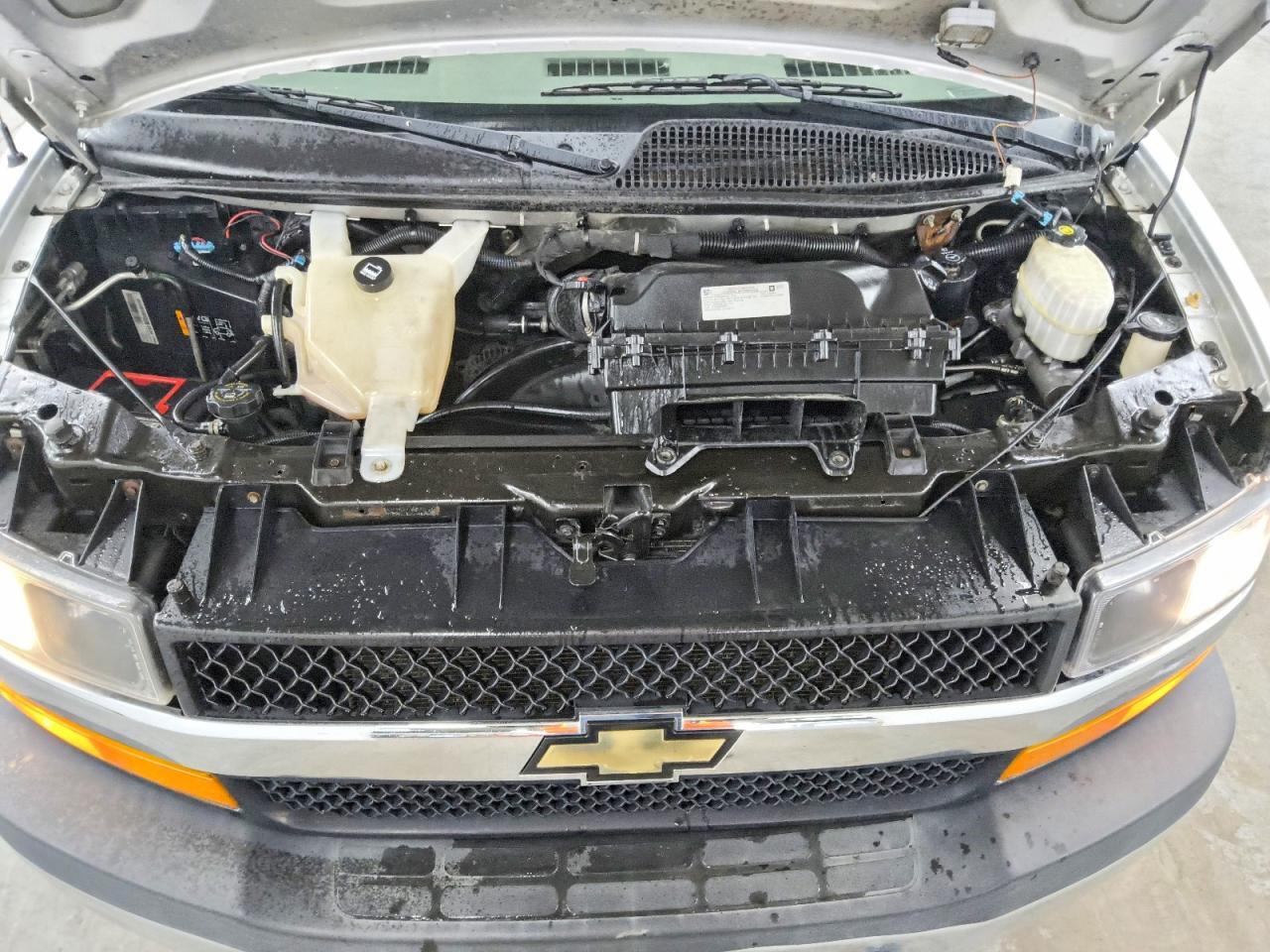 2018 CHEVROLET EXPRESS G2500 LT — Фото 12 из 13