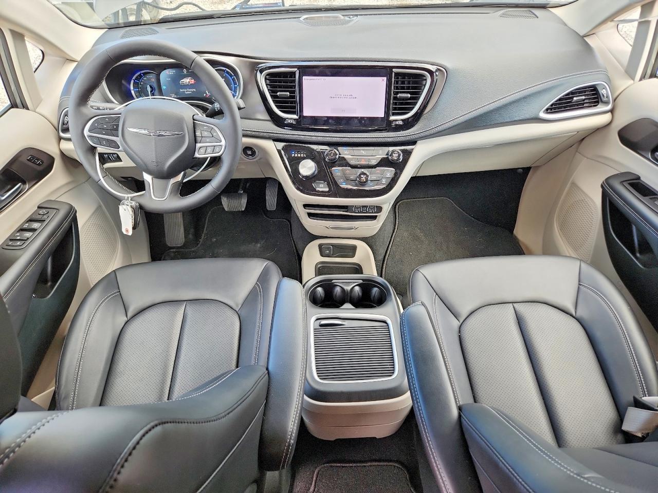 2024 CHRYSLER PACIFICA HYBRID SELECT — Фото 8 из 13