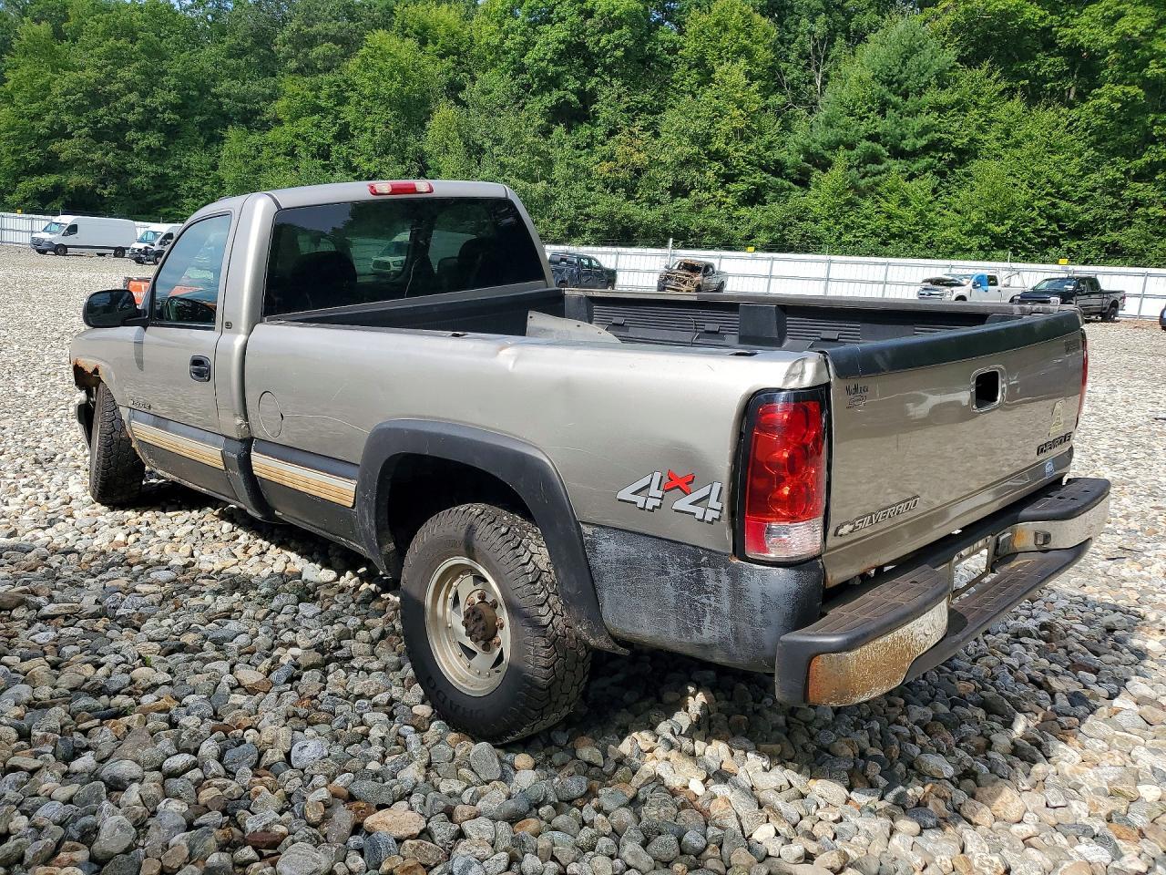 2001 CHEVROLET SILVERADO K2500 HEAVY DUTY — Фото 2 из 13