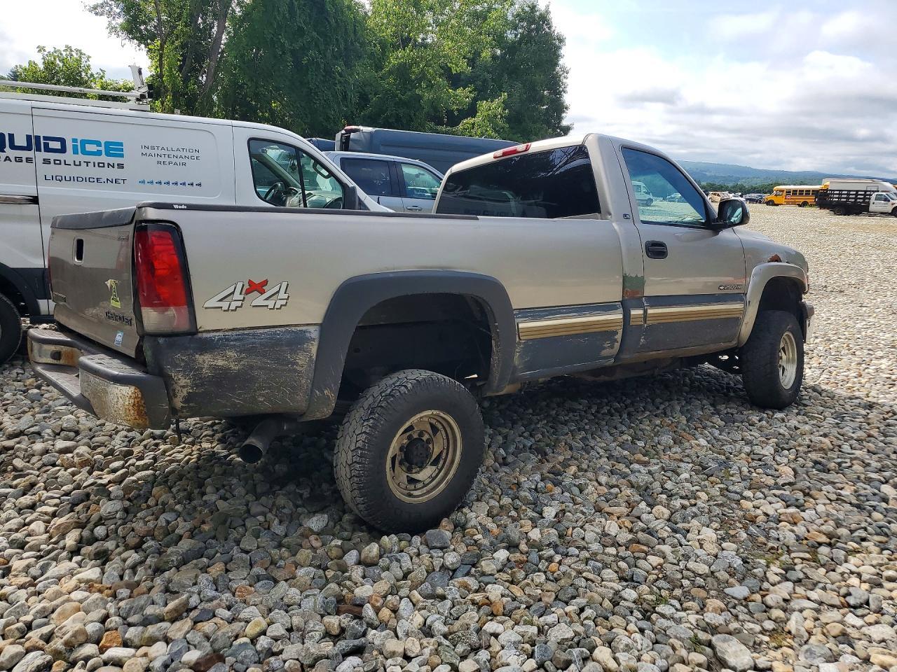 2001 CHEVROLET SILVERADO K2500 HEAVY DUTY — Фото 3 из 13