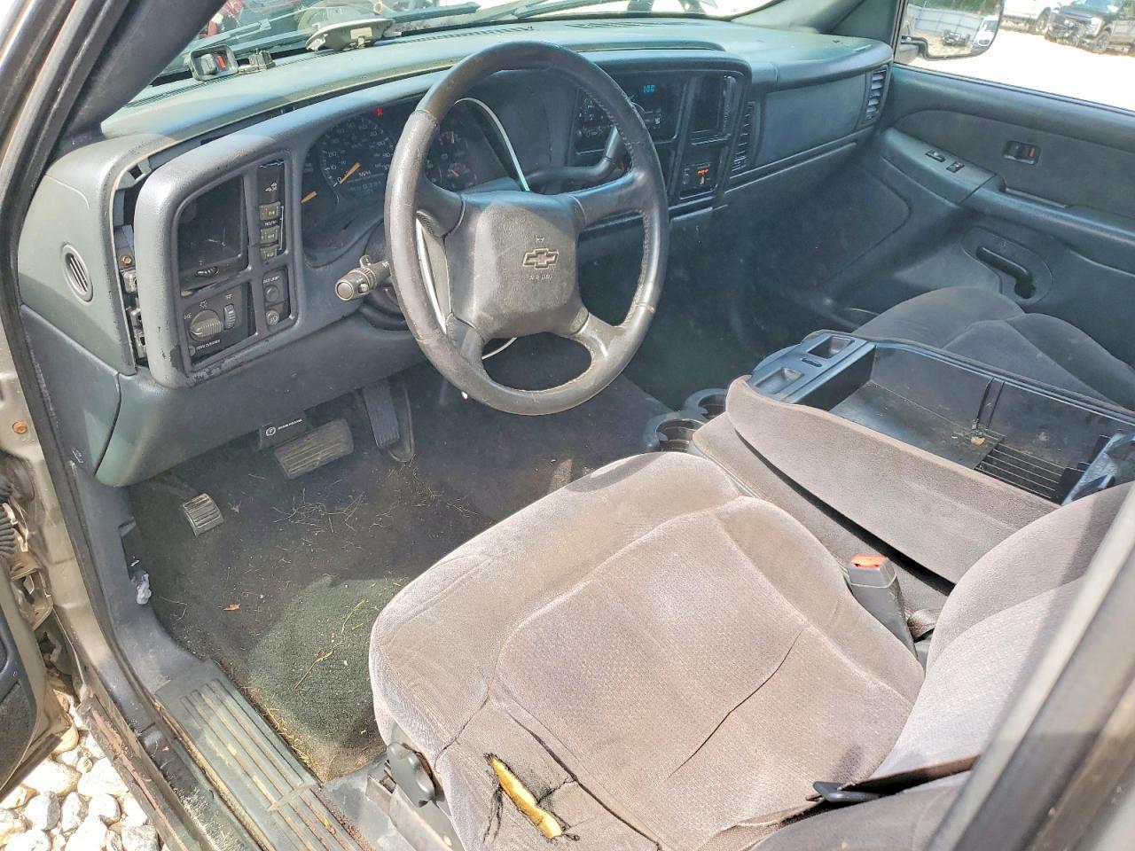 2001 CHEVROLET SILVERADO K2500 HEAVY DUTY — Фото 8 из 13
