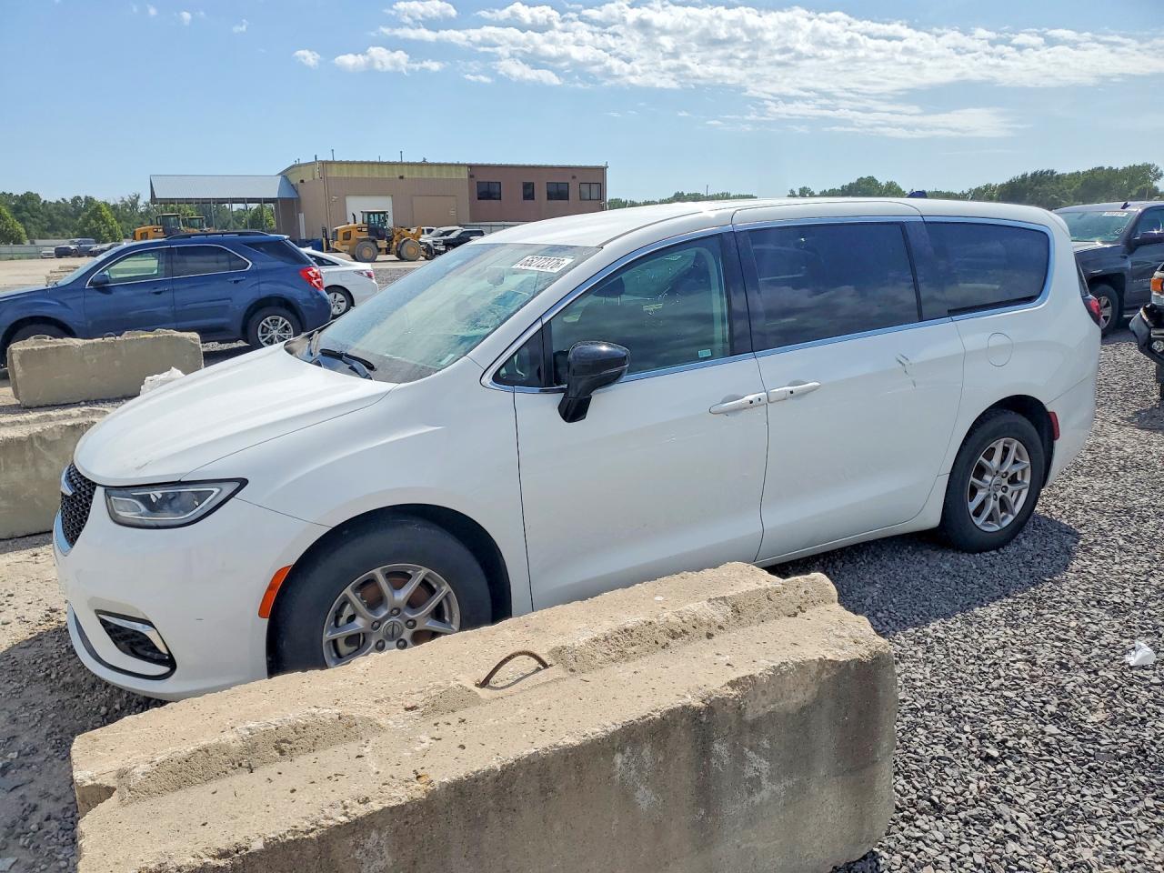 2024 CHRYSLER PACIFICA TOURING L