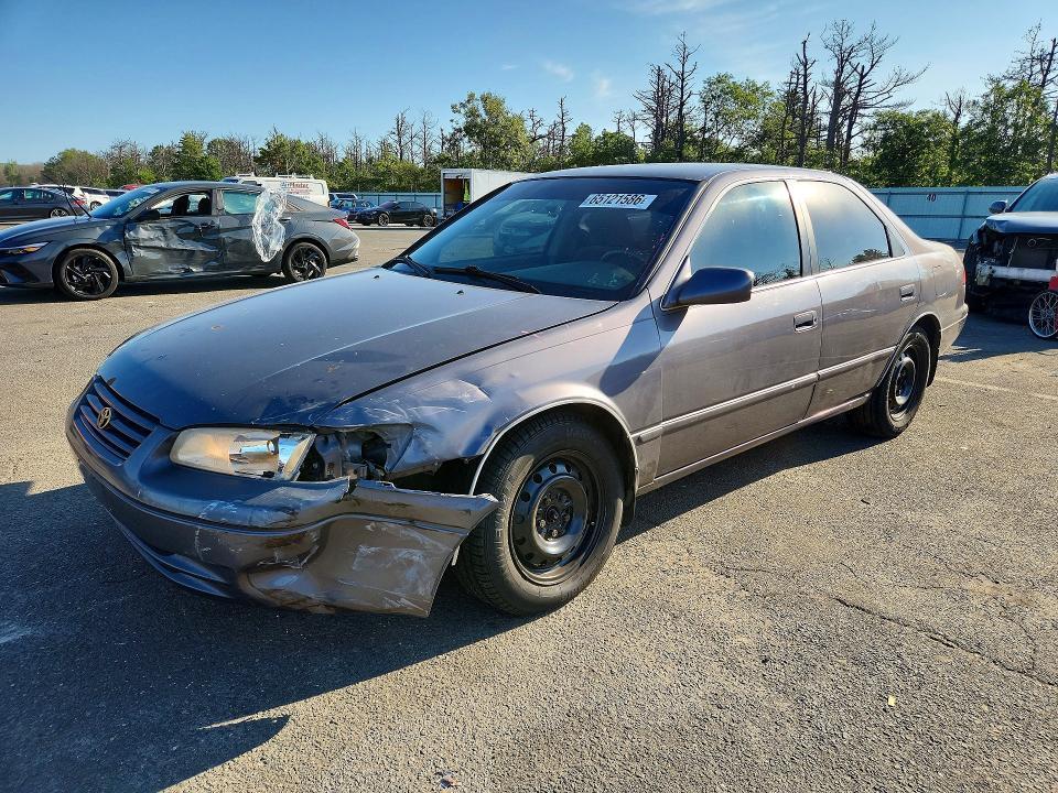 1998 TOYOTA CAMRY 4T1BF22K2WU073451