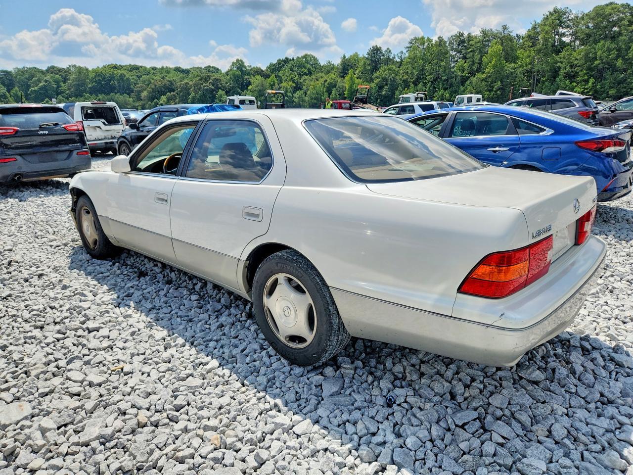 1998 LEXUS LS 400 — Фото 2 из 12