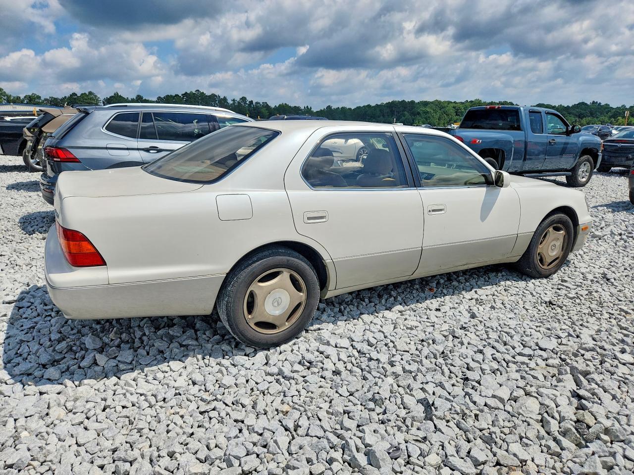 1998 LEXUS LS 400 — Фото 3 из 12