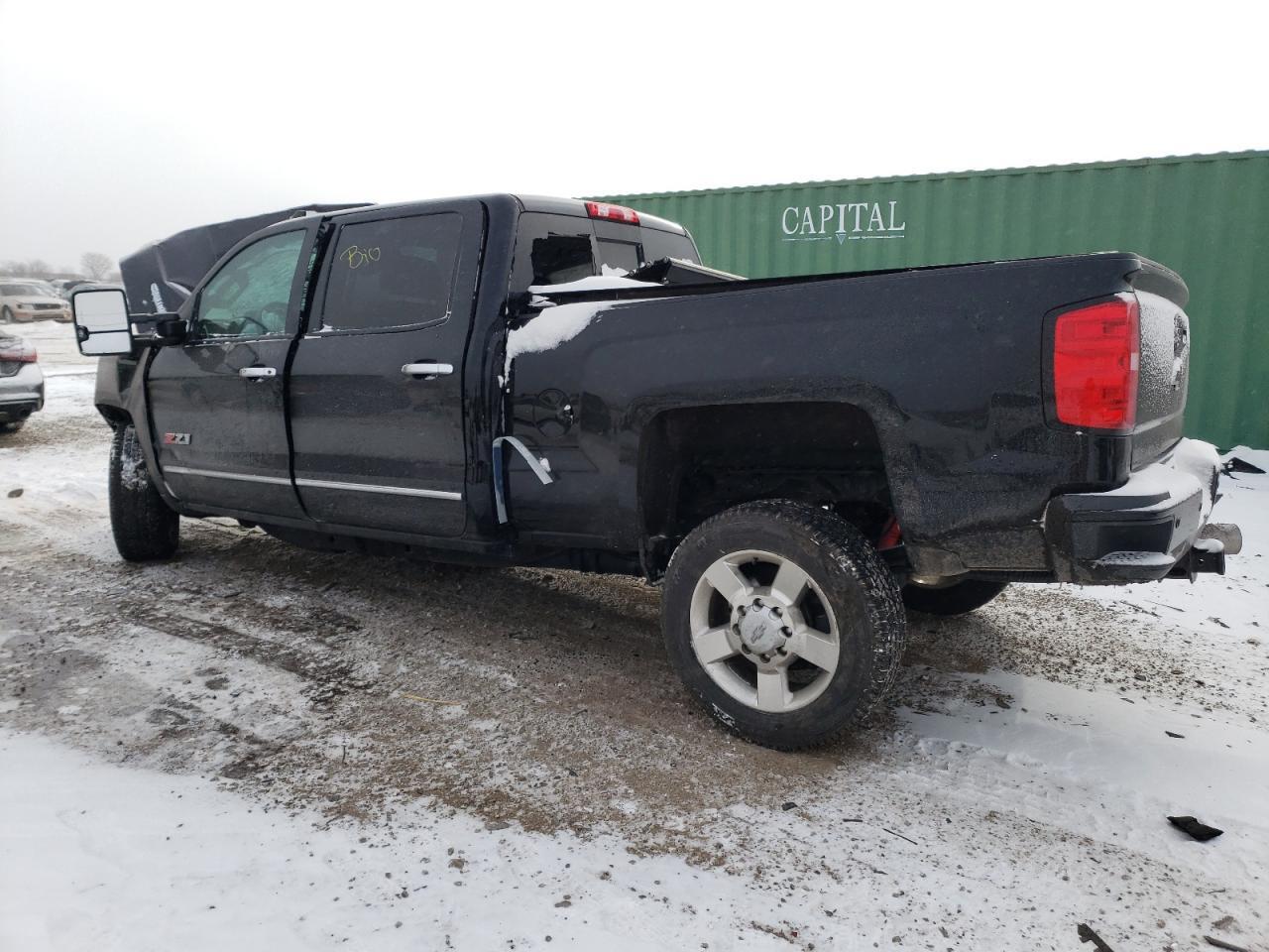 2018 CHEVROLET silverado — Фото 2 из 12