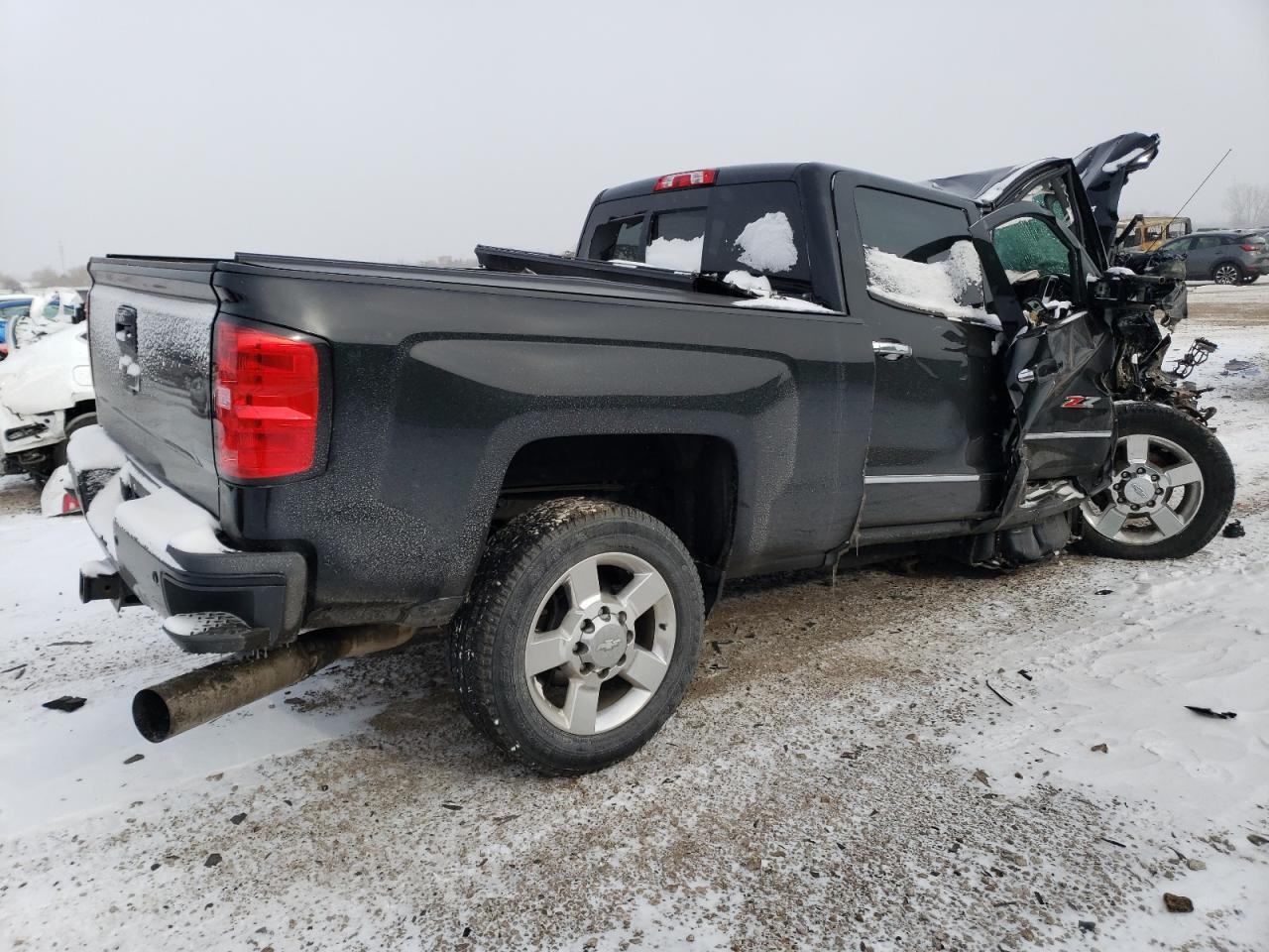 2018 CHEVROLET silverado — Фото 3 из 12