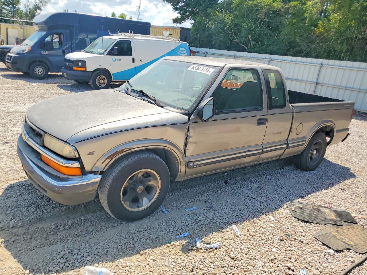 2001 CHEVROLET S TRUCK 1GCCS19W418145288