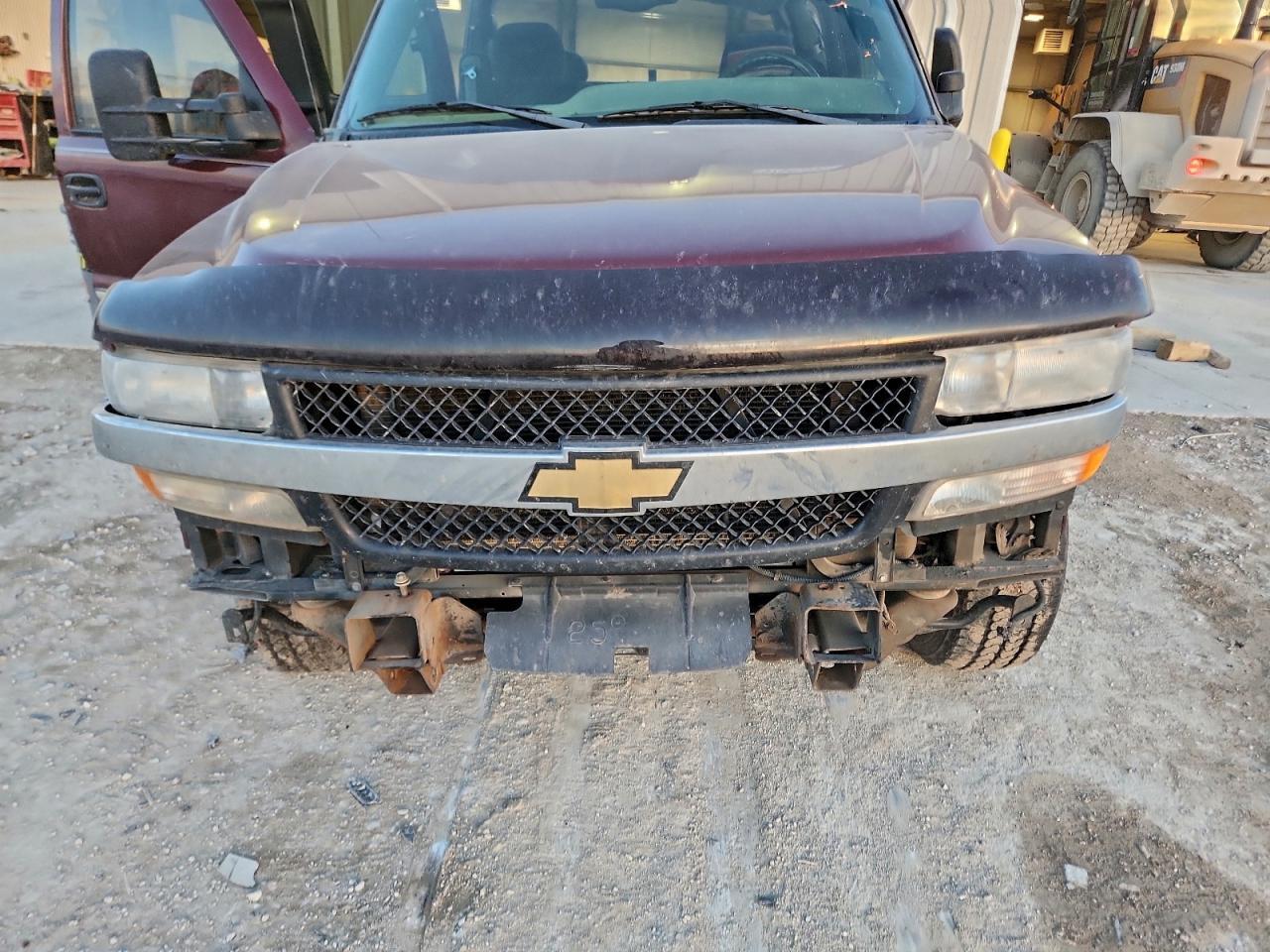 2001 CHEVROLET SILVERADO K2500 HEAVY DUTY — Фото 11 из 12