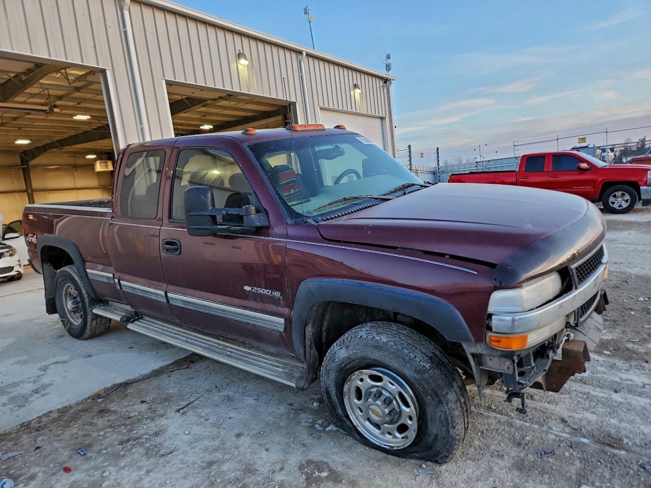 2001 CHEVROLET SILVERADO K2500 HEAVY DUTY — Фото 4 из 12