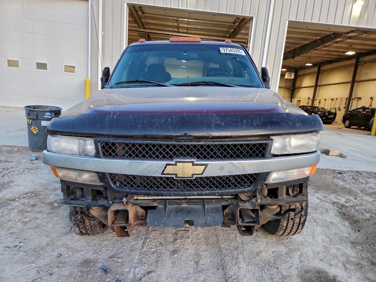 2001 CHEVROLET SILVERADO K2500 HEAVY DUTY — Фото 5 из 12