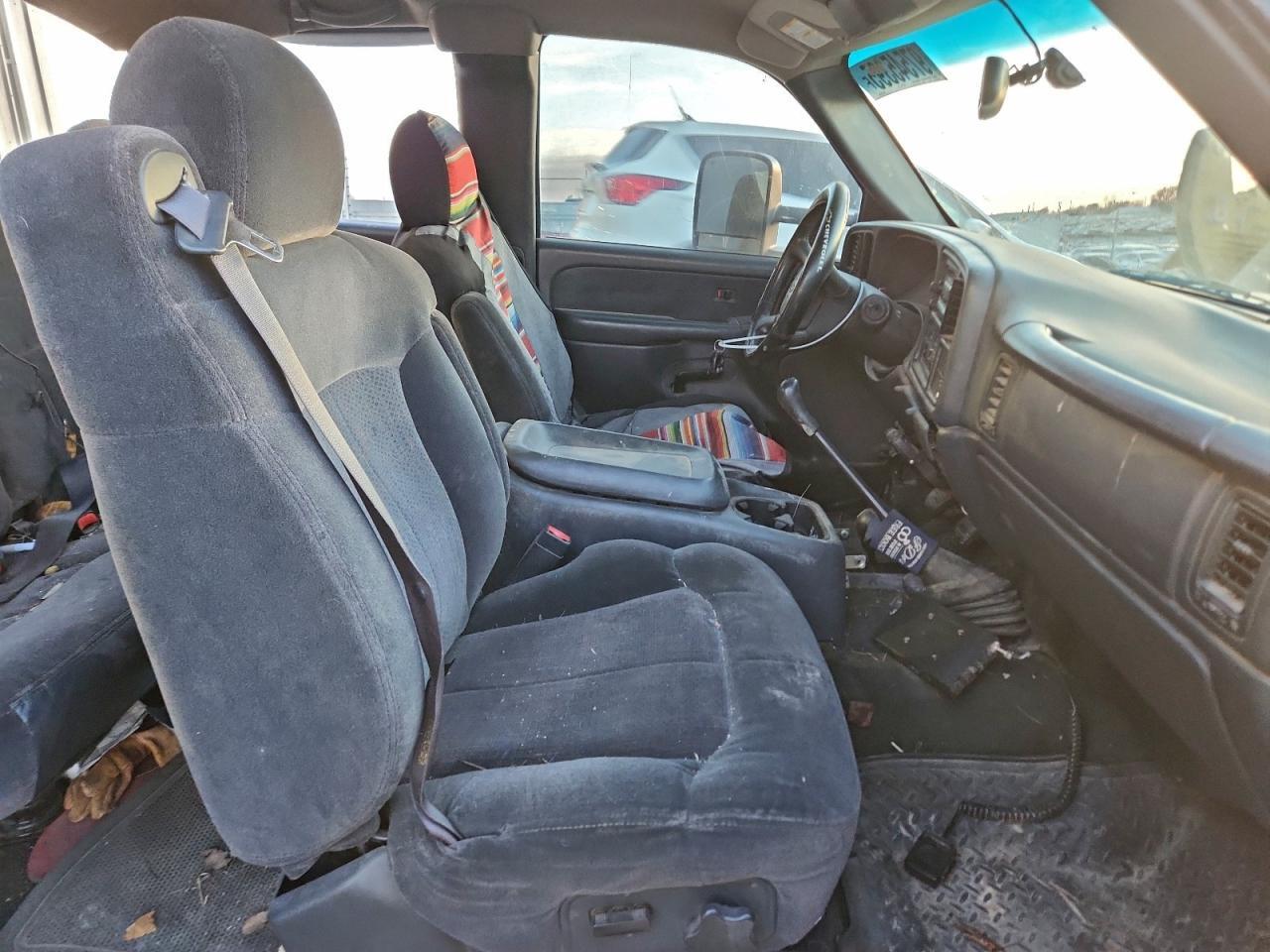 2001 CHEVROLET SILVERADO K2500 HEAVY DUTY — Фото 7 из 12