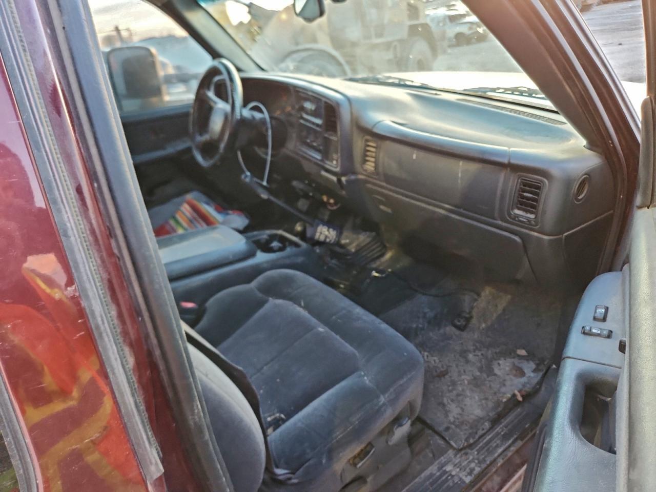 2001 CHEVROLET SILVERADO K2500 HEAVY DUTY — Фото 8 из 12