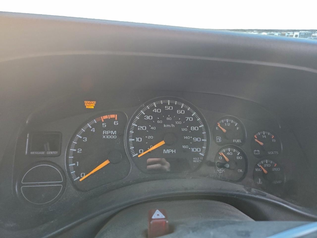 2001 CHEVROLET SILVERADO K2500 HEAVY DUTY — Фото 9 из 12