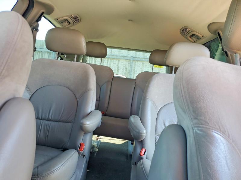2001 CHRYSLER TOWN & COUNTRY LIMITED — Фото 10 из 13