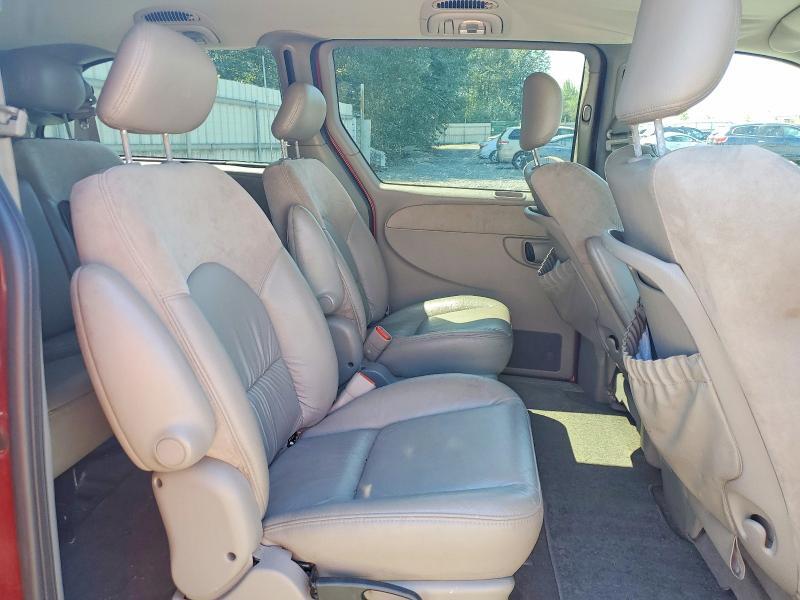 2001 CHRYSLER TOWN & COUNTRY LIMITED — Фото 11 из 13