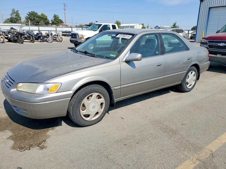1998 TOYOTA CAMRY JT2BF22K6W0141111