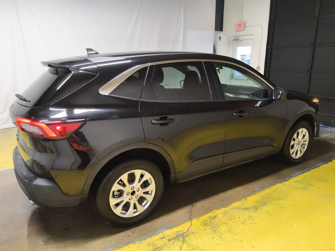 2024 FORD ESCAPE ACTIVE — Фото 3 из 14
