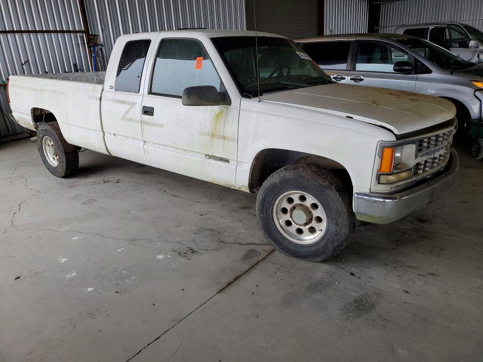 1998 CHEVROLET GMT-400 C2500 — Фото 4 из 12
