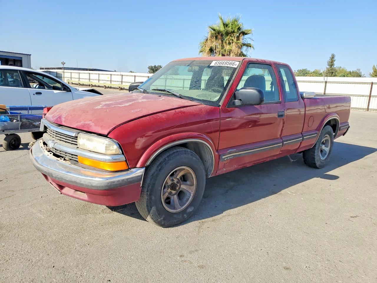 1998 CHEVROLET S TRUCK 1GCCS19X9WK118994