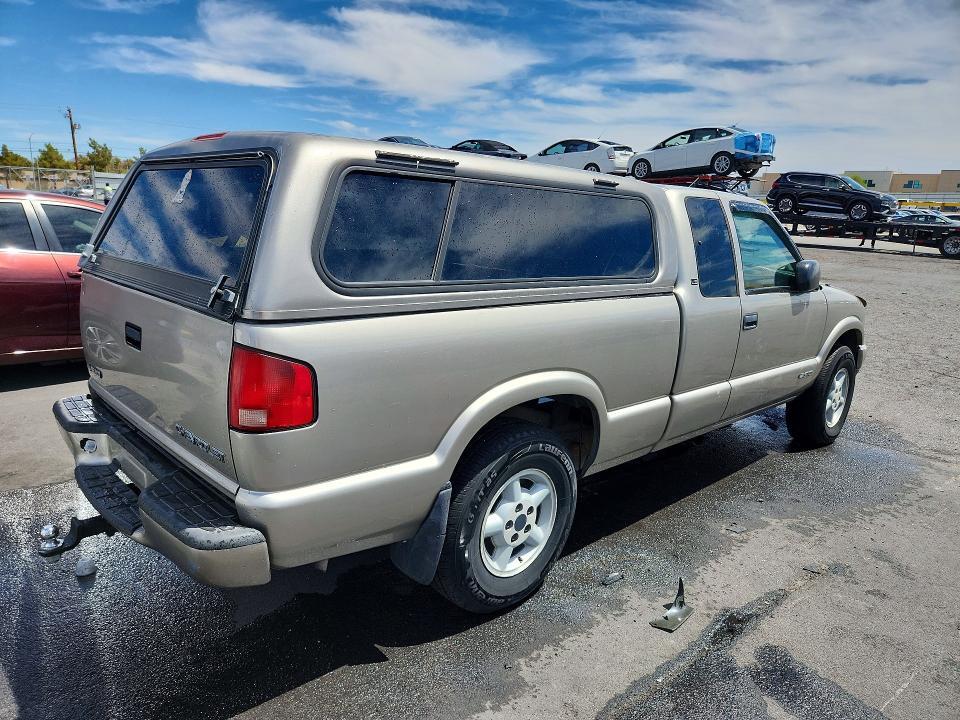 1999 CHEVROLET S TRUCK S10 — Фото 3 из 13