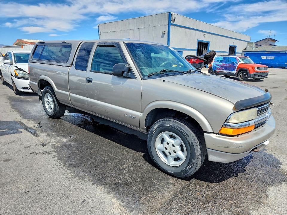 1999 CHEVROLET S TRUCK S10 — Фото 4 из 13