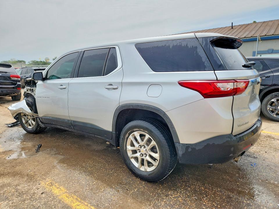 2018 CHEVROLET TRAVERSE LS — Фото 2 из 13