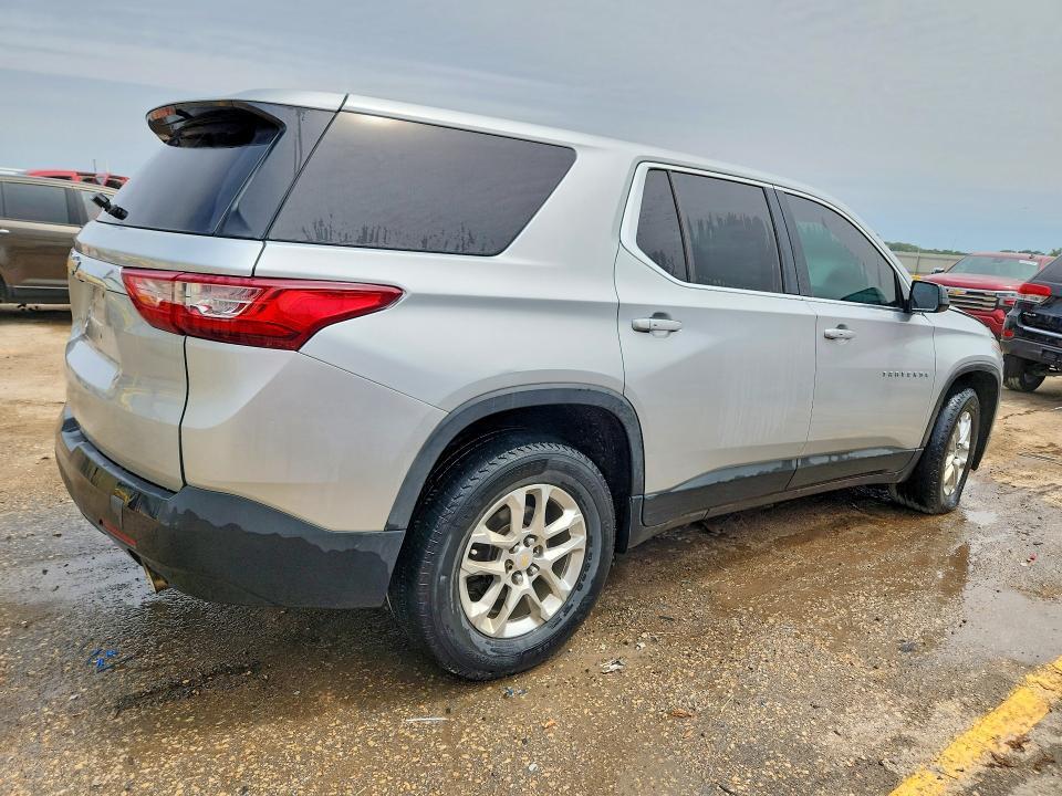 2018 CHEVROLET TRAVERSE LS — Фото 3 из 13