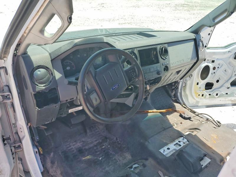 2012 FORD F550 SUPER DUTY — Фото 8 из 13